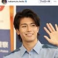 「眩しい」「イケメン過ぎる」Ｗ杯日本代表・中村敬斗　警察官の制服姿にメロメロ「顔面強すぎて」「ハンサム」