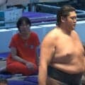身長197cmの三段目力士が元十両撃破 「大人と子供みたい」「プロレスラーになろう」驚きの体格＆パワーにファン衝撃