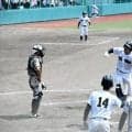 5点追う九回に満塁本塁打　「入った、しかない」と御所実・藤野選手