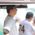 阪神・藤川監督が巨人選手に取り囲まれてうれしそう！オールスター出場選手からあいさつ受ける　首位攻防３連戦を前に和やかシーン