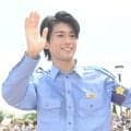 「なんですかこのバチイケな警察官は」中村敬斗　黒ジャケの広報官姿を公開！「息止まりそう♥」「倒れそう♥」「爽やかすぎる」