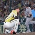 阪神　才木まさか完封まで“あと１球”から逆転２ラン被弾　座り込んで３０秒立ち上がれず　甲子園は悲鳴　巨人戦１１連勝まであとアウト１つまで迫るも１点リード守れず