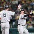 巨人ミラクル逆転勝利で首位浮上！ドラ５小浜プロ初本塁打が決勝Ｖ２ラン　九回２死からダルベックが逆転２ラン→直後にマルティネスが同点許すも執念星