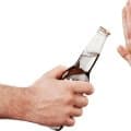ラウンド中、お酒を飲むならこれを食べよう！