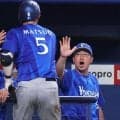 ＤｅＮＡ　相川監督リクエスト成功　判定が覆り松尾は三塁打に　サイクル安打に王手、二塁打を残すのみ