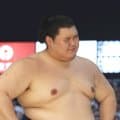 横綱大の里が14日目に勝ち越し、結びの一番で大関琴桜を破り８勝６敗で千秋楽へ