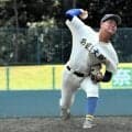初回2奪三振「うれしすぎ」　勢いで無失点完投の奈良大付・川端投手