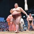 【元大関・琴風の目】賜杯争いの勢いは追う熱海富士にあり…条件は２敗単独トップ・安青錦が優位も相撲内容が受け身　