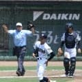 兵庫大会　社のエースが緊急降板→おんぶされベンチへ引き揚げる　クーリングタイム明けに左足痛めたか　スタンドがざわつく