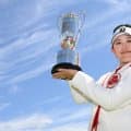 プロ2年目の19歳・加藤麗奈が涙の初優勝 1打差2位に仲宗根澄香と皆吉愛寿香