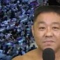 ＡＢＥＭＡの大相撲中継に出演した相撲芸人の日焼けあとが話題「独特すぎ」「こんがり」と話題のあかつ