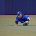【DeNA】蝦名達夫が負傷交代、相川監督「明日検査します」守備で好捕も立ち上がれず