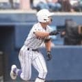 【高校野球】Ｖ弾の健大高崎・神崎翔斗「歴代の先輩方もやっていて自然に」応援席へこぶし上げた