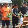 【Ｊ１清水】サンバ隊の先導受けて境内に入場し魚町稲荷神社で必勝祈願　　住吉ジェラニレショーン主将「より多くの勝利の喜びを届けられるよう頑張ります」