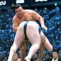 霧島、呆然「あまり言うことない」　優勝決定ともえ戦で１勝もできず終戦　それでも２場所連続の優勝同点に浅香山審判部長が明言「１２勝は大きい。来場所も綱取り」