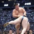 霧島　決定戦１勝もできず「自分の相撲を取らないといけない」来場所綱とりへ望みはつないだ