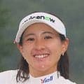 初の海外メジャー直前に永井花奈が感激、英国で佐久間朱莉からケーキで今季優勝を祝福される