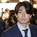 Ｗ杯日本代表・中村敬斗　ＪＡＬ機でフランスへ旅立つ　「新シーズンも一意専心で努力し続けます！」
