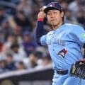 岡本和真に敵地“お手上げ”「なんというプレー」　逆方向でも超速反応…華麗な守備に称賛