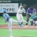 【球宴】阪神佐藤輝明が別角度の怪力披露　打球が東京ドームの天井に直撃する珍事発生