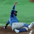 日本ハム・レイエス　激走タッチアウトの舞台裏明かす「ジェスチャーで『回せよ』と伝えていた」　好送球の阪神・中野には恨み節！？「ちょっと怒ってます」と苦笑い