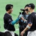 球宴途中交代の阪神・森下「少しコンディション不良があって」　第２戦は「様子を見て」広報を通じてコメント