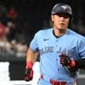 岡本和真、4試合ぶり24号　途中出場→即結果、球団新人記録に並ぶ…豪快弾に敵地騒然