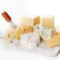 妊婦さんがチーズNGな理由｜避けるべきチーズと食べてもいいチーズの種類を解説