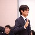 １次リーグ敗退の韓国前監督「全ての責任は私にある」国会で謝罪…監督選任疑惑＆年俸にも言及