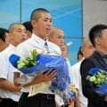 仙台育英が甲子園へ出発　倉田主将「練習を積み重ねて日本一へ」