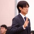 「サッカーと何の関係があるの？」息子の“兵役歴ゼロ”にも追及で波紋　W杯敗退の韓国元代表監督の“吊し上げ”に国民同情「プライバシーの侵害だ」