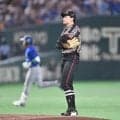 巨人　竹丸和幸が痛恨のグランドスラム被弾　マウンドでぼうぜん　本拠地には悲鳴と歓声が交錯　４点を追う厳しい展開に