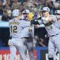 【阪神】激闘制す！２度の降雨中断もチーム一丸　３連勝で単独首位浮上、今季最多貯金「12」