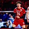 バレー男子準決勝　日本ＶＳ米国はフルセット激闘に　第４セットは米国が奪取　運命のファイナルセットへ