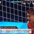「格好が」人気解説者・林陵平も思わずツッコミ…登場した“まさかのPKキッカー”に爆笑「どんだけ真ん中に…」【キングスクラブW杯】