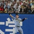 阪神　前川が試合中に下村に謝罪　ベンチで帽子を取って頭を下げる「捕らないといけないんで」初勝利を消すきっかけとなった適時失策を猛省