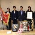 ９人制女子バレー「東京東信用金庫ブルーラビッツ」V報告＆“三冠”達成で墨田区・山本亨区長を表敬訪問！１１月全日本選手権も大図監督「優勝を目指していきたい」