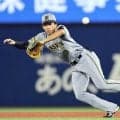 阪神・立石　プロ初二塁で出場「少しフワフワしましたね」　終盤の過密日程に備え新オプション　４日の試合前には一塁守備も