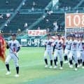高知・明徳義塾、堂々と入場行進「校名呼ばれ甲子園の実感わいた」
