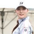 女子ゴルファー鶴岡果恋　３歳下プロ野球選手の夫からプレゼント「感動をありがとう！」