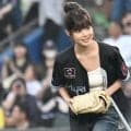 「可愛く見せる魔法でも持ってんの？」マリンに降臨した“お団子ヘア”の19歳がファン魅了…「控えめに言って結婚してください」