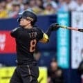阪神　佐藤輝が高橋宏から２３号２ランで先制　京セラのバックスクリーンへ特大弾「打ったのは曲がり球でした」
