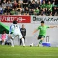 ヴァンラーレ八戸、J2初戦で富山に2-0で勝利　佐藤選手2得点