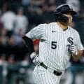 村上宗隆、2試合連続の26号　161キロ粉砕の豪快弾に本拠地騒然…日本人1年目HR数の記録更新