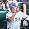【甲子園】花巻東・佐々木監督　先発萬谷の試合中の試行錯誤明かす「何度もタオルで指を…」