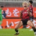｢最後の1枚…ワルぃゎ〜｣鈴木優磨が激勝翌日に写真12枚投稿→渾身の“煽りショット”に興奮！｢最後の1枚までの壮大なフリ｣｢知念くんのことどんだけ好きなんよｗ｣