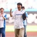 バッテリィズ・エースが衝撃１２４キロ始球式　球場どよめき　「アップしてたら１３０出てたかも」　寺家のミットにズトン　とにかく明るい安村はノーバンならず