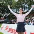 【女子ゴルフ】吉沢柚月「ホッとした。また優勝できるように頑張る」　プロ３年目で初Ｖ…一問一答