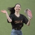 「ファーストピッチの子、めっちゃ可愛いな」京セラドーム降臨の２６歳美女にネット騒然　お腹覗かせ可憐投球「脚細い、長い、綺麗」「スタイル良すぎだろ」