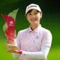 「ただ美人なだけではなく人望もある選手」悲願初優勝の吉沢柚月、同世代人気選手がずらり見守る姿に反響「めっちゃ素敵な関係」「ビジュが良すぎてびっくり」